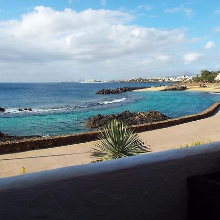 Costa Teguise Luxury First Line Apartment Exterior photo