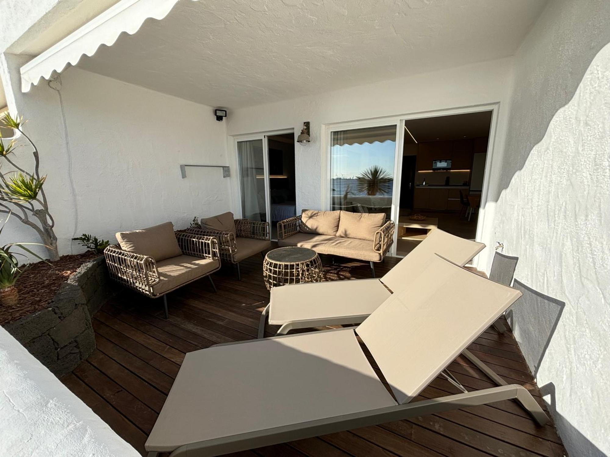 Costa Teguise Luxury First Line Apartment Exterior photo