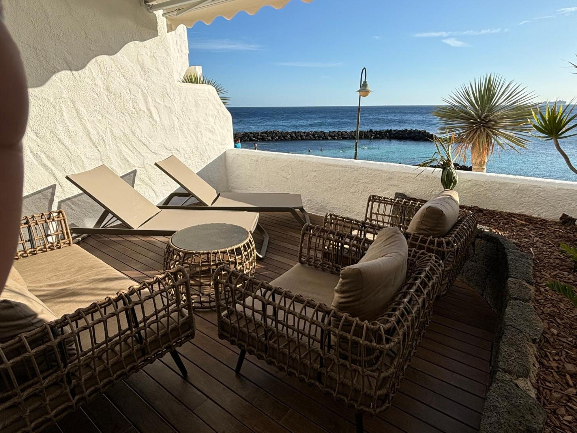 Costa Teguise Luxury First Line Apartment Exterior photo