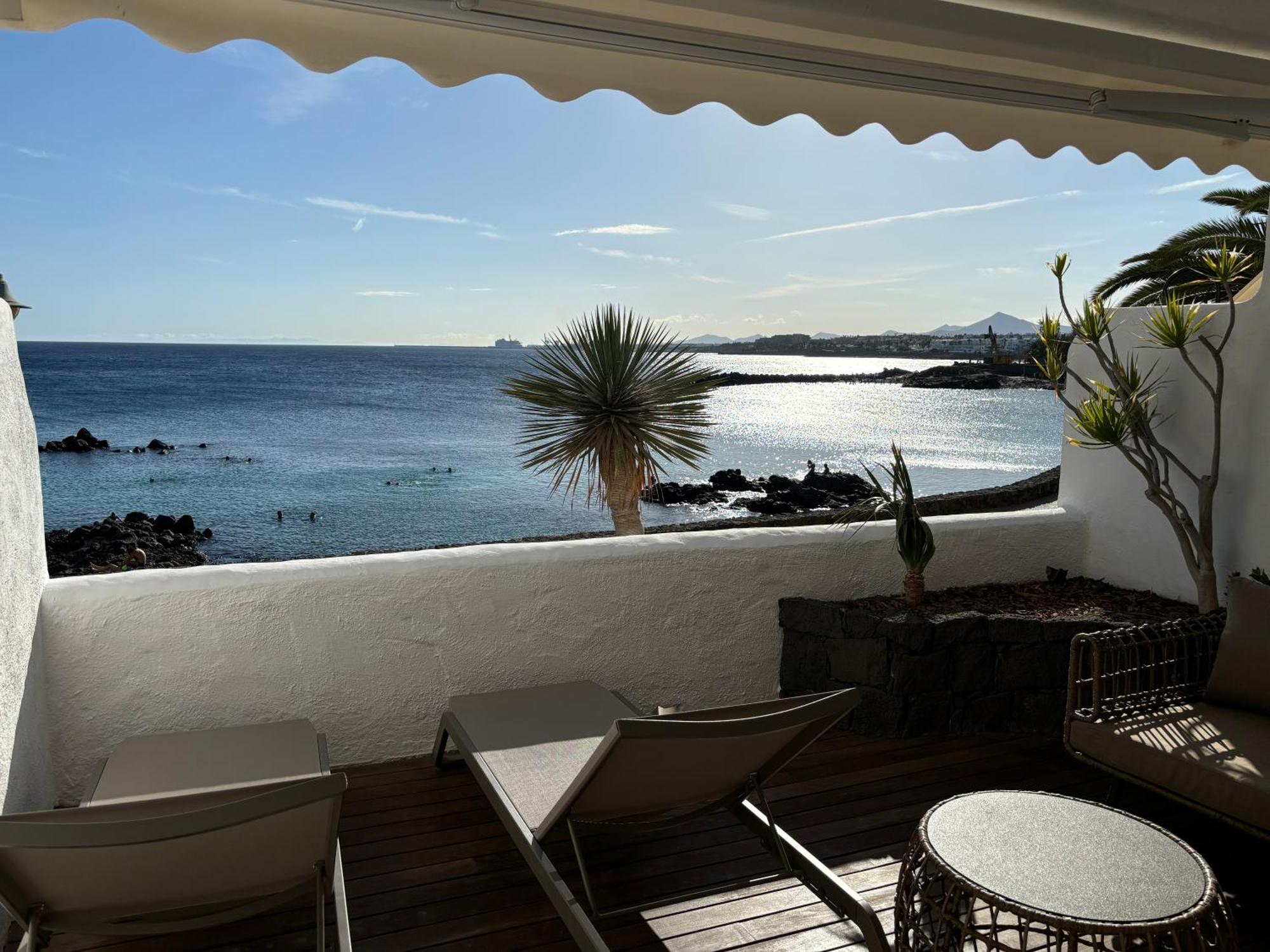Costa Teguise Luxury First Line Apartment Exterior photo